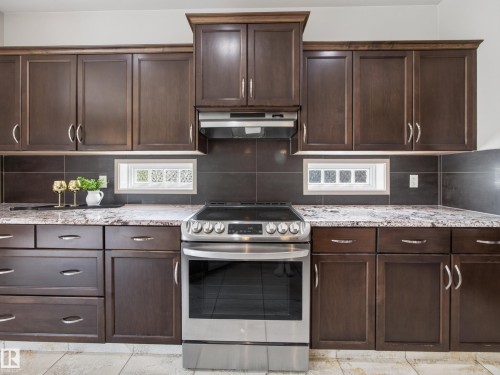 6502 37 Avenue, Beaumont, AB - Indoor Photo Showing Kitchen