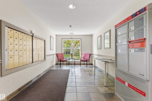 #203 8956 156 St Nw, Edmonton, AB - Indoor Photo Showing Other Room