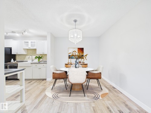 152 Surrey Gardens, Edmonton, AB - Indoor