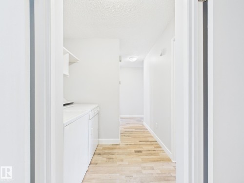152 Surrey Gardens, Edmonton, AB - Indoor Photo Showing Laundry Room