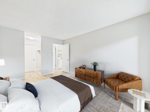152 Surrey Gardens, Edmonton, AB - Indoor Photo Showing Bedroom