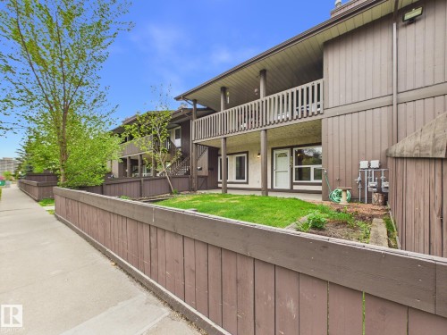 152 Surrey Gardens, Edmonton, AB - Outdoor With Exterior