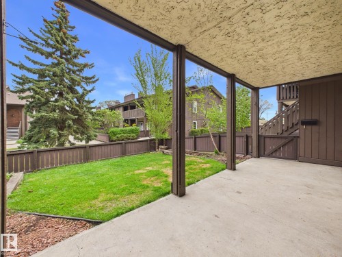 152 Surrey Gardens, Edmonton, AB - Outdoor