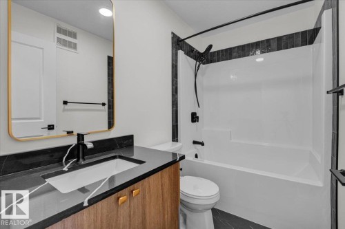 26 Cheval Close, Sherwood Park, AB - Indoor Photo Showing Bathroom