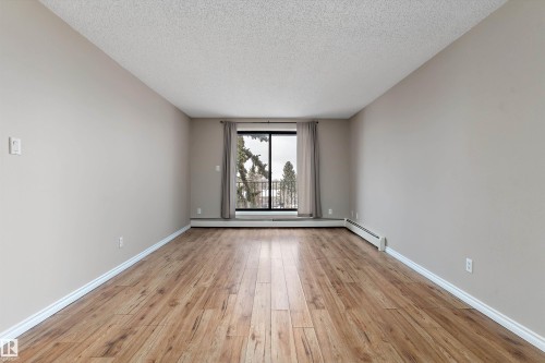 #407 3610 43 Av Nw, Edmonton, AB - Indoor Photo Showing Other Room