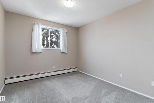 #407 3610 43 Av Nw, Edmonton, AB - Indoor Photo Showing Other Room