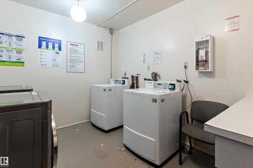 #407 3610 43 Av Nw, Edmonton, AB - Indoor Photo Showing Laundry Room