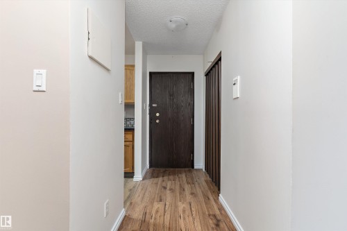 #407 3610 43 Av Nw, Edmonton, AB - Indoor Photo Showing Other Room