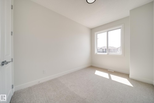 8816 183 Avenue Nw, Edmonton, AB - Indoor Photo Showing Other Room