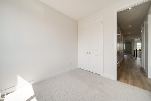 8816 183 Avenue Nw, Edmonton, AB - Indoor Photo Showing Other Room