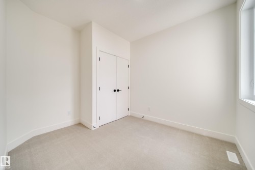 8740 183 Avenue Nw, Edmonton, AB - Indoor Photo Showing Other Room