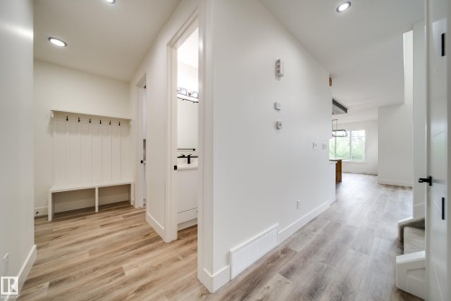 8740 183 Avenue Nw, Edmonton, AB - Indoor Photo Showing Other Room