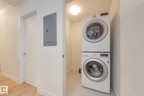 #102 10606 84 Av Nw, Edmonton, AB - Indoor Photo Showing Laundry Room