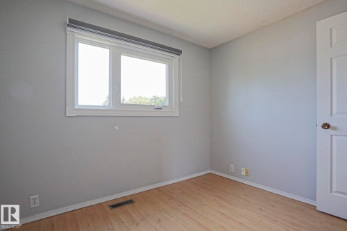 355 Kirkpatrick Crescent Nw, Edmonton, AB - Indoor Photo Showing Other Room