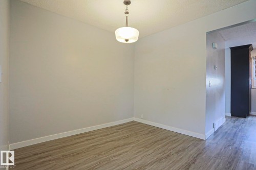 355 Kirkpatrick Crescent Nw, Edmonton, AB - Indoor Photo Showing Other Room