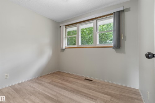 5013 46 St, Drayton Valley, AB - Indoor Photo Showing Other Room