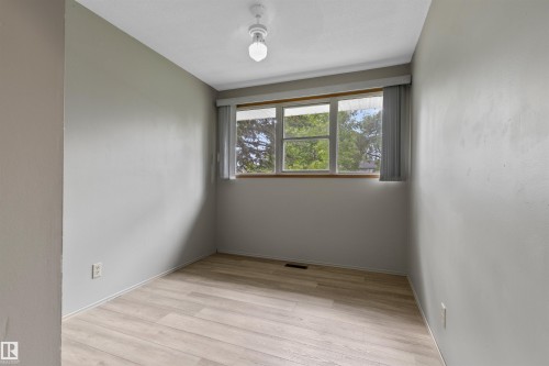 5013 46 St, Drayton Valley, AB - Indoor Photo Showing Other Room