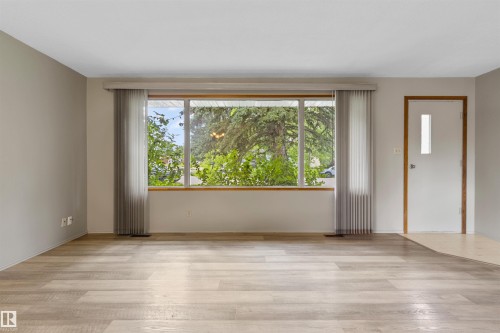 5013 46 St, Drayton Valley, AB - Indoor Photo Showing Other Room