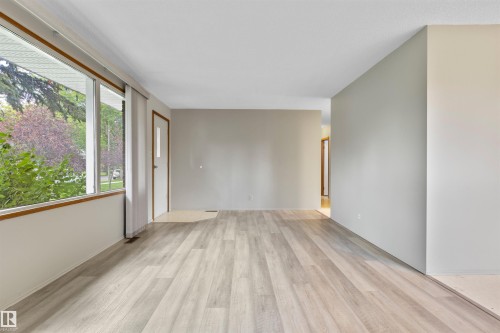 5013 46 St, Drayton Valley, AB - Indoor Photo Showing Other Room
