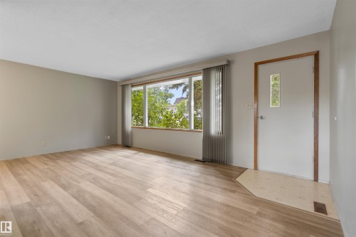 5013 46 St, Drayton Valley, AB - Indoor Photo Showing Other Room