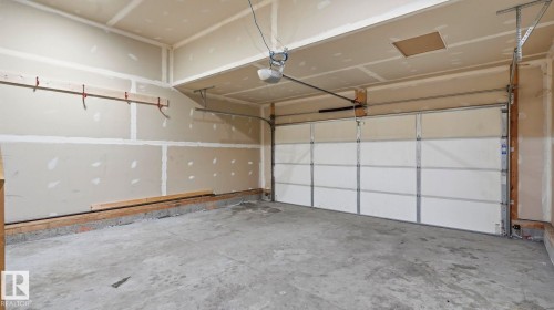 17211 78 Street Nw, Edmonton, AB - Indoor Photo Showing Garage