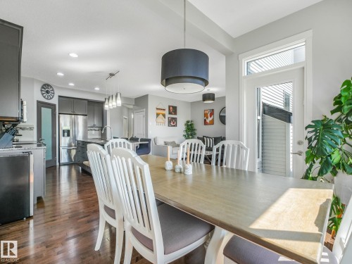 908 Goshawk Point(E) Nw, Edmonton, AB - Indoor Photo Showing Dining Room