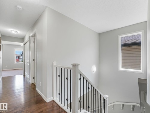 908 Goshawk Point(E) Nw, Edmonton, AB - Indoor Photo Showing Other Room