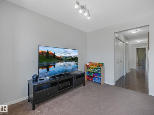 908 Goshawk Point(E) Nw, Edmonton, AB - Indoor