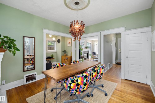 9851 86 Avenue Nw, Edmonton, AB - Indoor