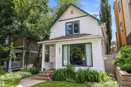 9851 86 Avenue Nw, Edmonton, AB - Outdoor