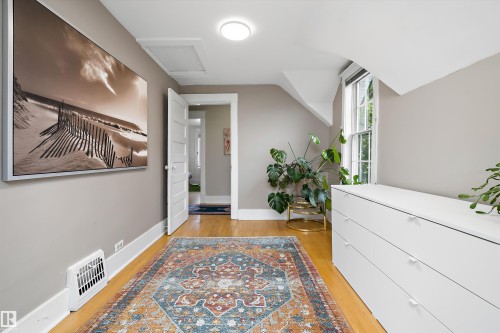 9851 86 Avenue Nw, Edmonton, AB - Indoor Photo Showing Other Room