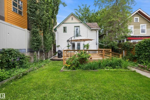 9851 86 Avenue Nw, Edmonton, AB - Outdoor