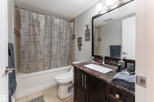 12847 86 Street Nw, Edmonton, AB - Indoor Photo Showing Bathroom