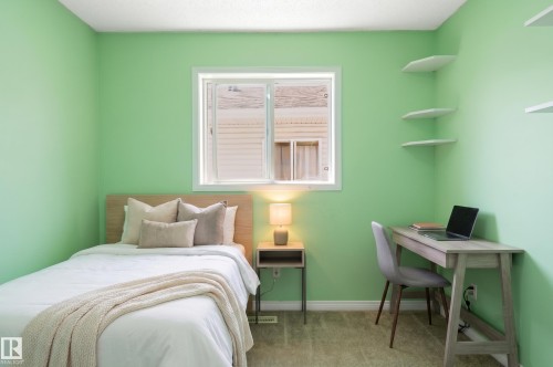 16280 51 Street Nw, Edmonton, AB - Indoor Photo Showing Bedroom