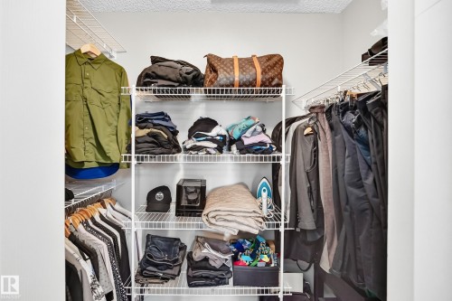 15908 10 Avenue Sw, Edmonton, AB - Indoor With Storage