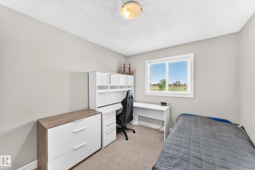 15908 10 Avenue Sw, Edmonton, AB - Indoor