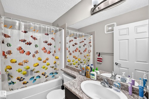 15908 10 Avenue Sw, Edmonton, AB - Indoor Photo Showing Bathroom