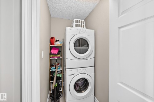 15908 10 Avenue Sw, Edmonton, AB - Indoor Photo Showing Laundry Room
