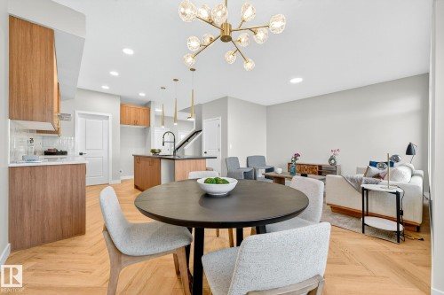 4011 207 Street Nw, Edmonton, AB - Indoor Photo Showing Dining Room