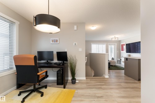 #61A 1530 Tamarack Bv Nw, Edmonton, AB - Indoor Photo Showing Office