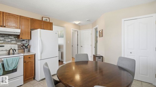 8230 71 Street Nw, Edmonton, AB - Indoor