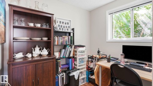 8230 71 Street Nw, Edmonton, AB - Indoor Photo Showing Office
