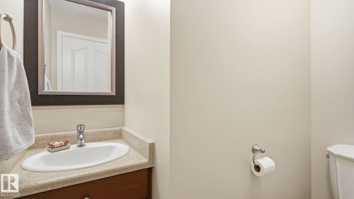 8230 71 Street Nw, Edmonton, AB - Indoor Photo Showing Bathroom