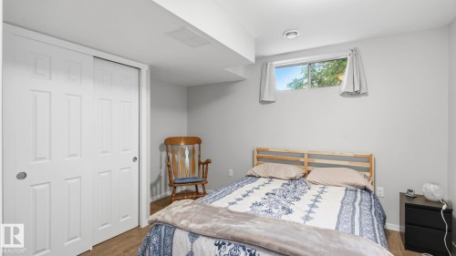 8230 71 Street Nw, Edmonton, AB - Indoor Photo Showing Bedroom