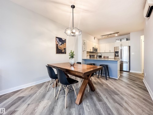 #703 10152 104 St Nw, Edmonton, AB - Indoor Photo Showing Dining Room