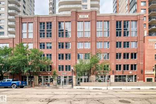 #703 10152 104 St Nw, Edmonton, AB - Outdoor With Facade
