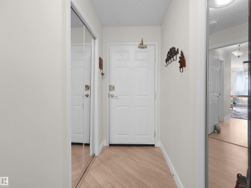 #203 9760 174 St Nw, Edmonton, AB - Indoor Photo Showing Other Room