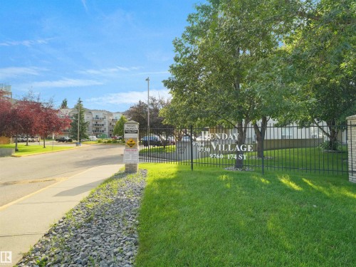 #203 9760 174 St Nw, Edmonton, AB - Outdoor