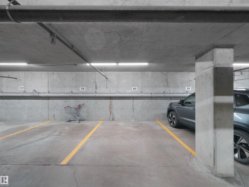 #203 9760 174 St Nw, Edmonton, AB - Indoor Photo Showing Garage