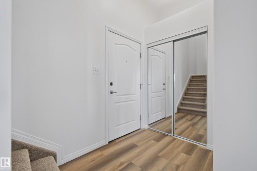 #430 3425 19 St Nw, Edmonton, AB - Indoor Photo Showing Other Room